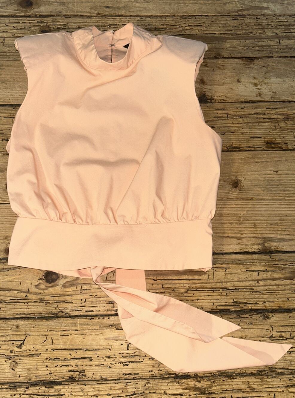 Express Women’s Size M Peach Shoulder padded Sleeveless Top